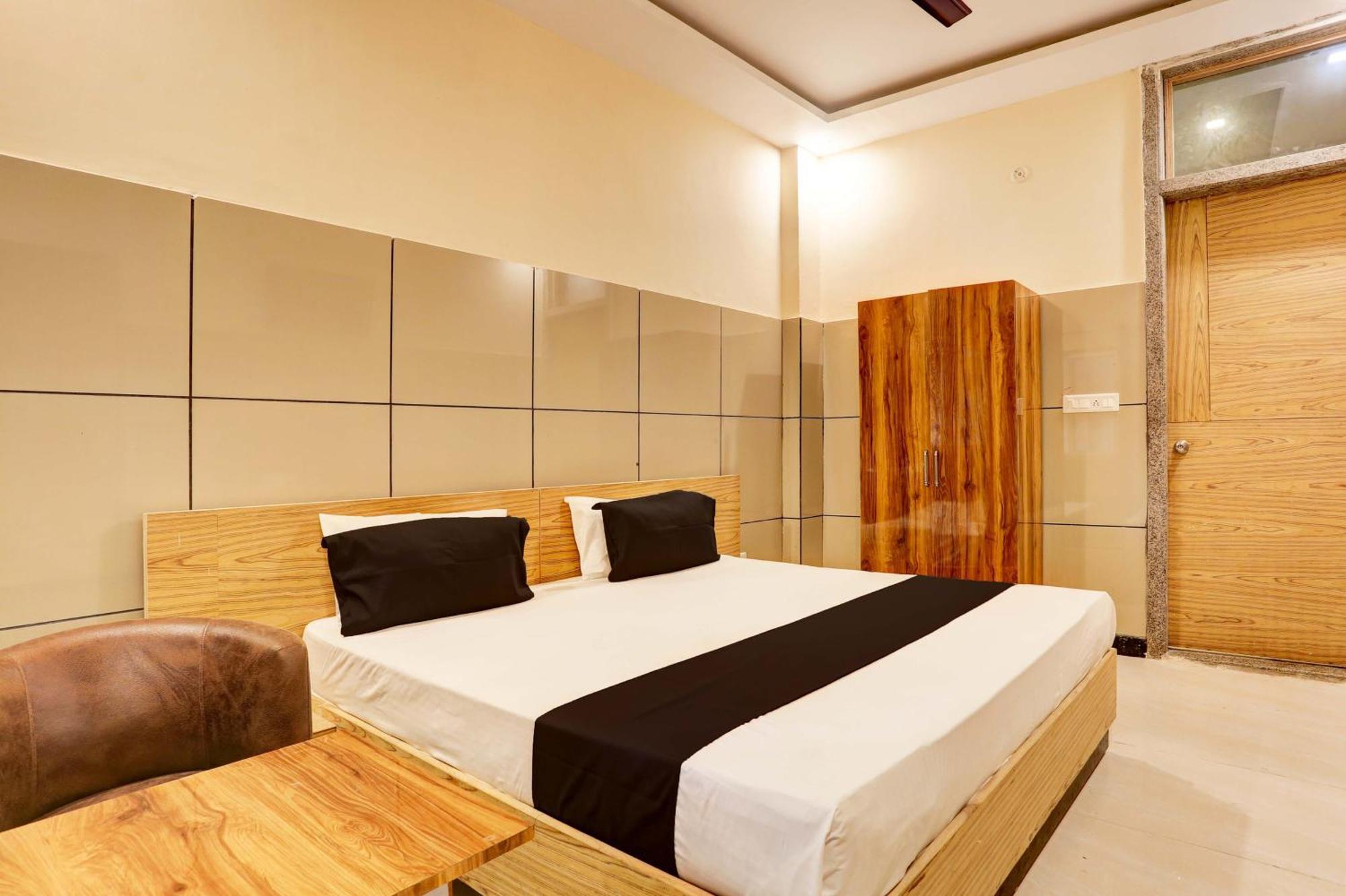 Hotel O 7 Lucknow Dış mekan fotoğraf